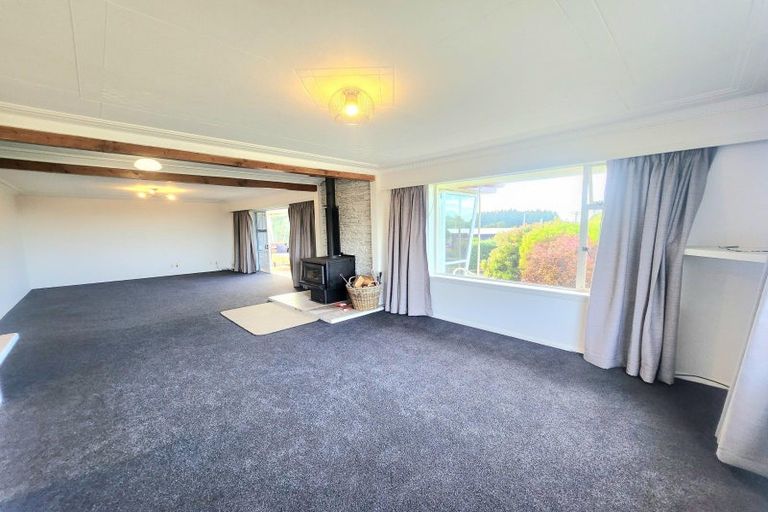 Photo of property in 27 Newcastle Street, Hampden, 9410