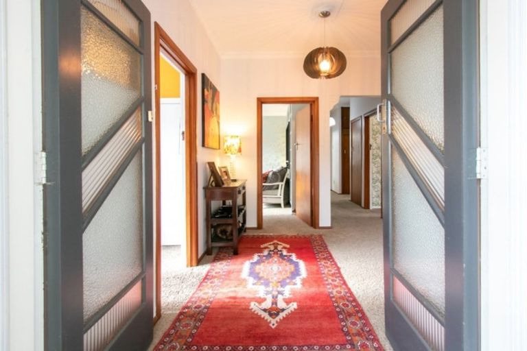 Photo of property in 7 Clyde Road, Bluff Hill, Napier, 4110