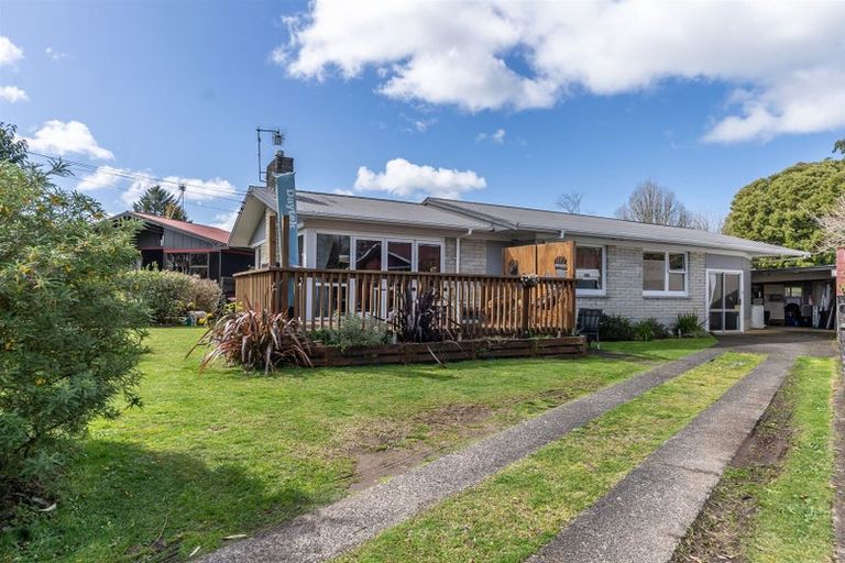 Photo of property in 17 Macmurdo Avenue, Glenview, Hamilton, 3206