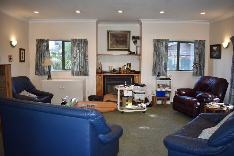 Photo of property in 71 Moana Street, Otaki Beach, Otaki, 5512