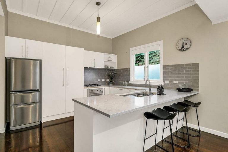 Photo of property in 47 Moa Road, Point Chevalier, Auckland, 1022