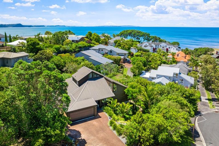 Photo of property in 6 Whale Cove, Stanmore Bay, Whangaparaoa, 0932