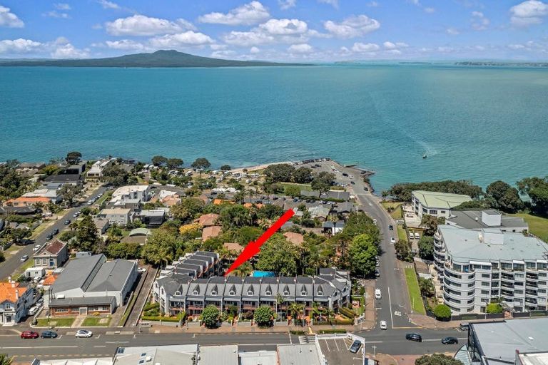 Photo of property in 9/177 Hurstmere Road, Takapuna, Auckland, 0622