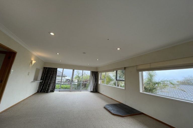 Photo of property in 24 Taitua Drive, Te Atatu South, Auckland, 0610