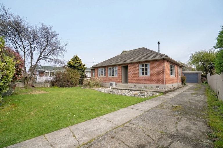 Photo of property in 16 Exmouth Street, Waverley, Invercargill, 9810