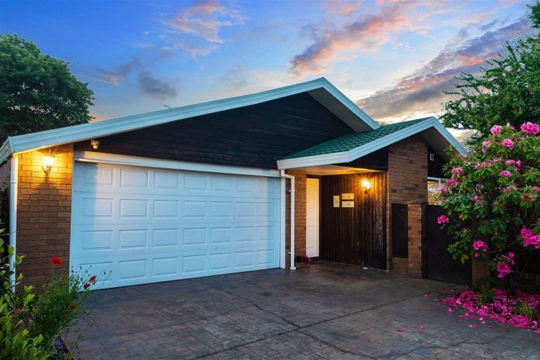 Photo of property in 2/89 Cavendish Road, Casebrook, Christchurch, 8051