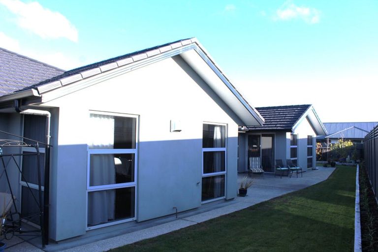 Photo of property in 15 Caledonia Drive, Mosgiel, 9024