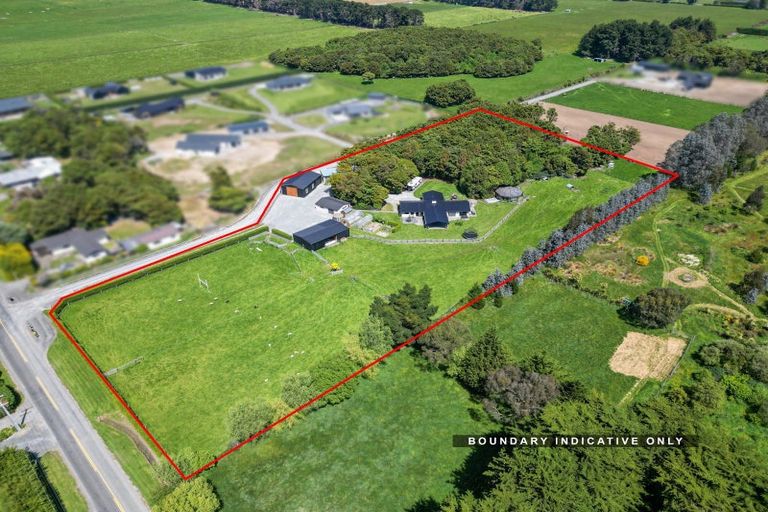Photo of property in 102 Black Road, Otatara, Invercargill, 9879