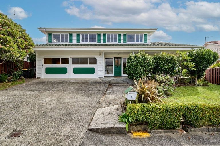 Photo of property in 11 Mckeefry Grove, Tawa, Wellington, 5028