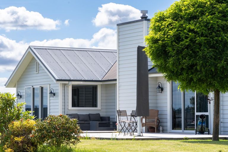 Photo of property in 2 Homestead Avenue, Twizel, 7999