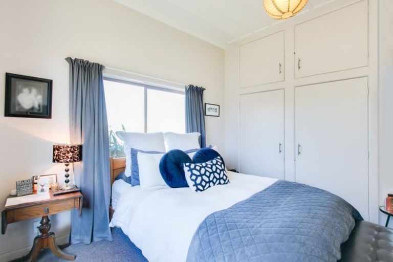 Photo of property in 2 Kipling Avenue, Hospital Hill, Napier, 4110