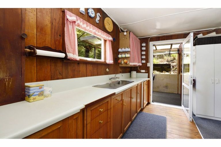 Photo of property in 29 Hope Drive, Okiwi Bay, French Pass, 7193