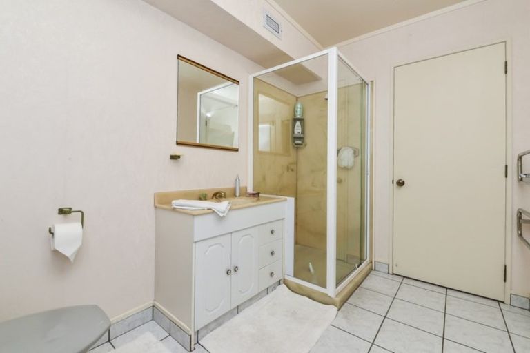 Photo of property in 37 Arcus Street, St Andrews, Hamilton, 3200