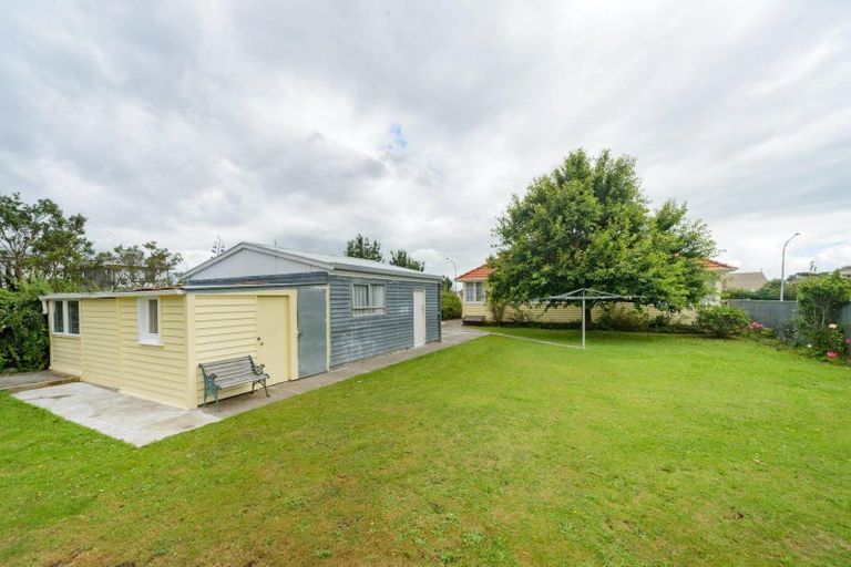 Photo of property in 9 Thames Street, Roslyn, Palmerston North, 4414