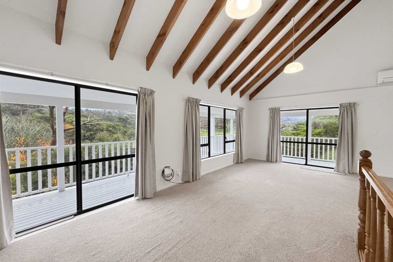 Photo of property in 10a Wingfield Place, Churton Park, Wellington, 6037