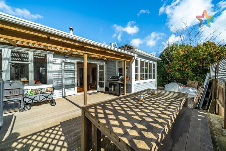 Photo of property in 1/1250 High Street, Taita, Lower Hutt, 5011