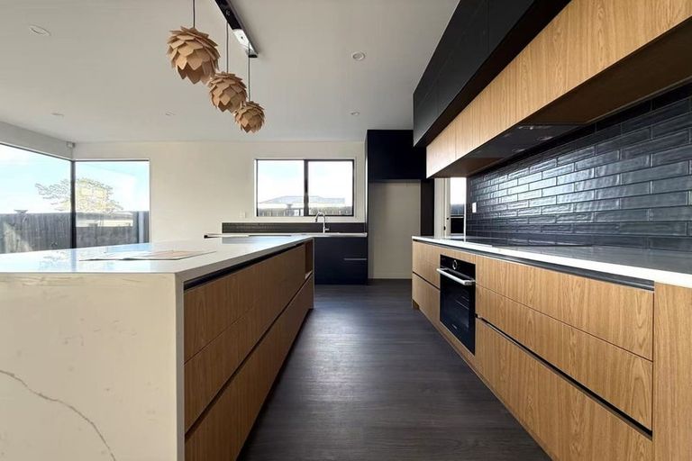 Photo of property in 43 Evergreen Parade, Rosehill, Papakura, 2113