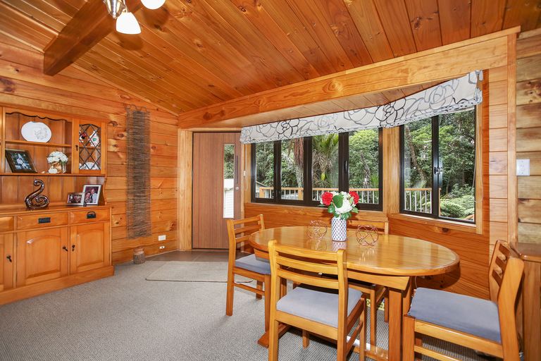 Photo of property in 412 Ponga Road, Opaheke, Papakura, 2584