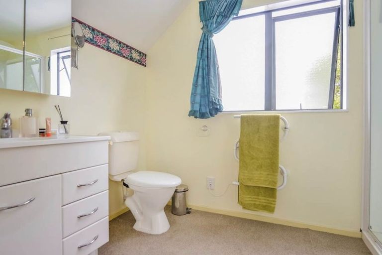 Photo of property in 38 Te Kanawa Crescent, Henderson, Auckland, 0610