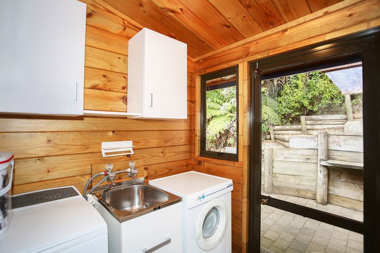 Photo of property in 412 Ponga Road, Opaheke, Papakura, 2584