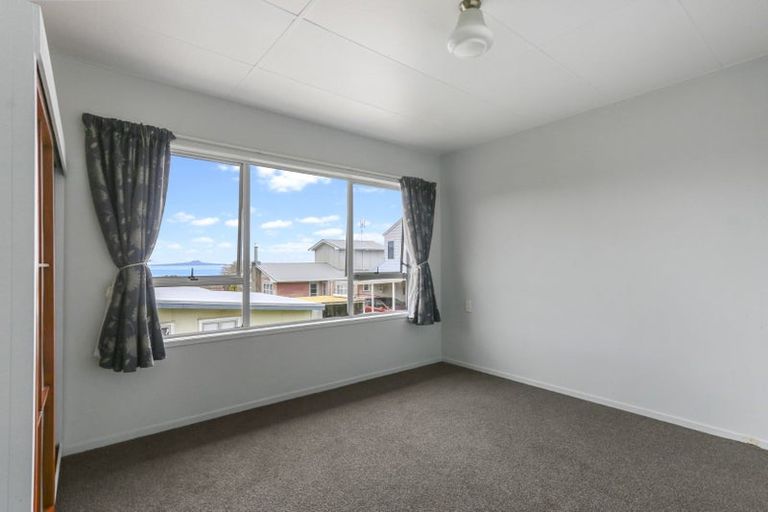 Photo of property in 3 Capitol Road, Matakatia, Whangaparaoa, 0930