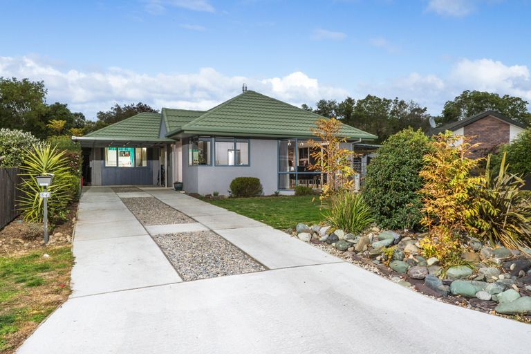 Photo of property in 24 Rintoul Place, Brightwater, 7022