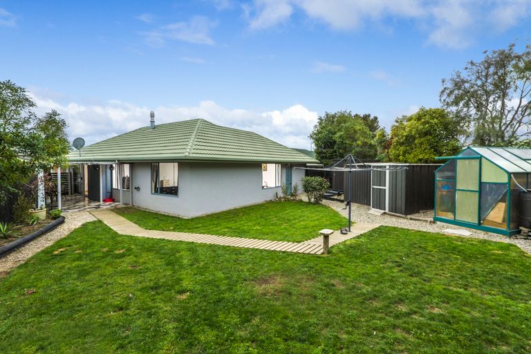 Photo of property in 24 Rintoul Place, Brightwater, 7022