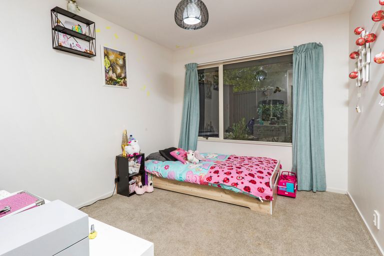 Photo of property in 24 Rintoul Place, Brightwater, 7022