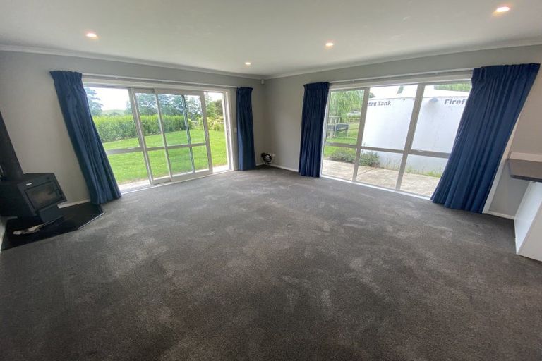 Photo of property in 281 North Manakau Road, Manakau, Levin, 5573