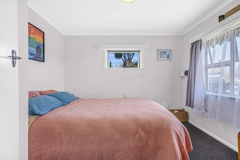 Photo of property in 12 Hitchings Avenue, Onekawa, Napier, 4110