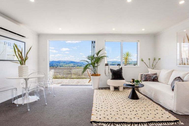 Photo of property in 26 Sombrero View, Ascot Park, Porirua, 5024