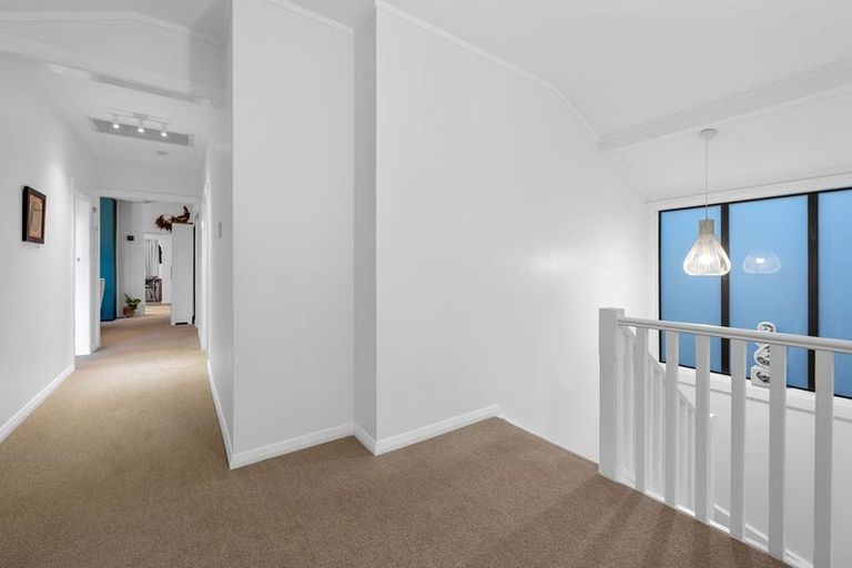 Photo of property in 22 Morrow Avenue, Bucklands Beach, Auckland, 2012