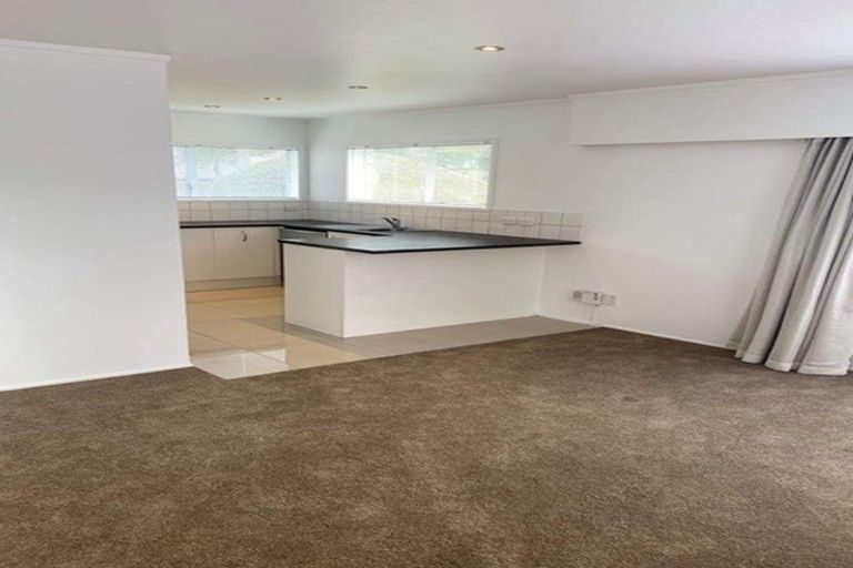 Photo of property in 1/10 Himalaya Drive, Half Moon Bay, Auckland, 2012