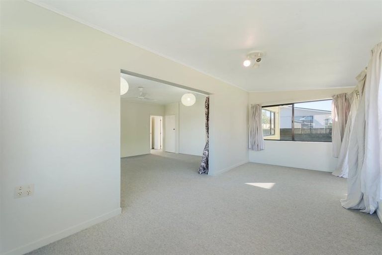 Photo of property in 244 Pukehina Parade, Pukehina, Te Puke, 3189