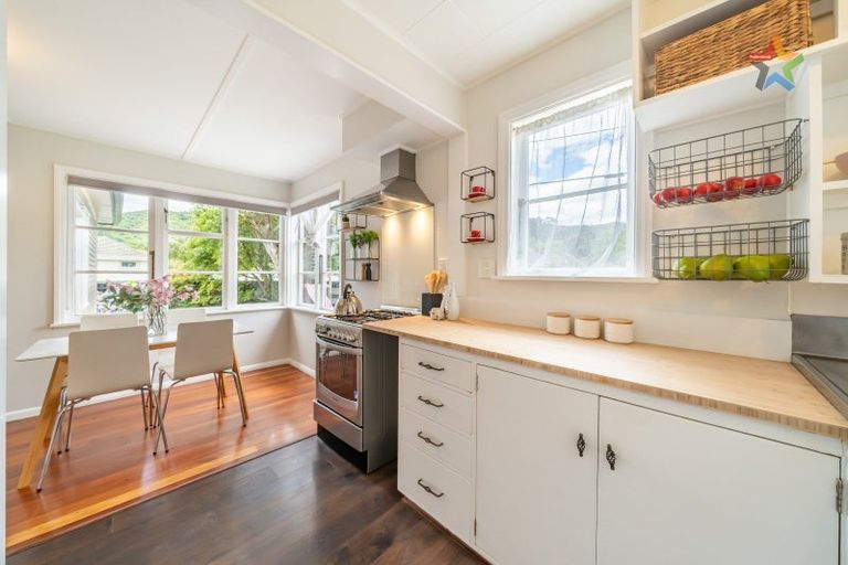 Photo of property in 273 Naenae Road, Naenae, Lower Hutt, 5011