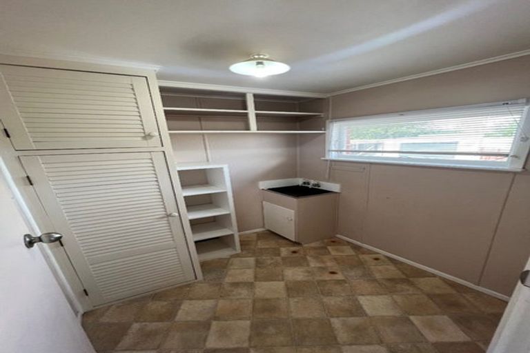 Photo of property in 634 Queen Street East, Levin, 5510