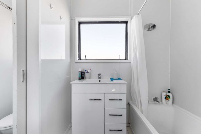 Photo of property in 10c Breckons Avenue, Nawton, Hamilton, 3200