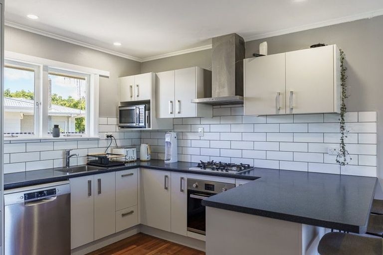 Photo of property in 6 Mcgregor Avenue, Pirimai, Napier, 4112