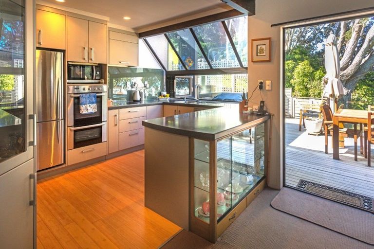 Photo of property in 118 Bambury Place, Onemana, Whangamata, 3691