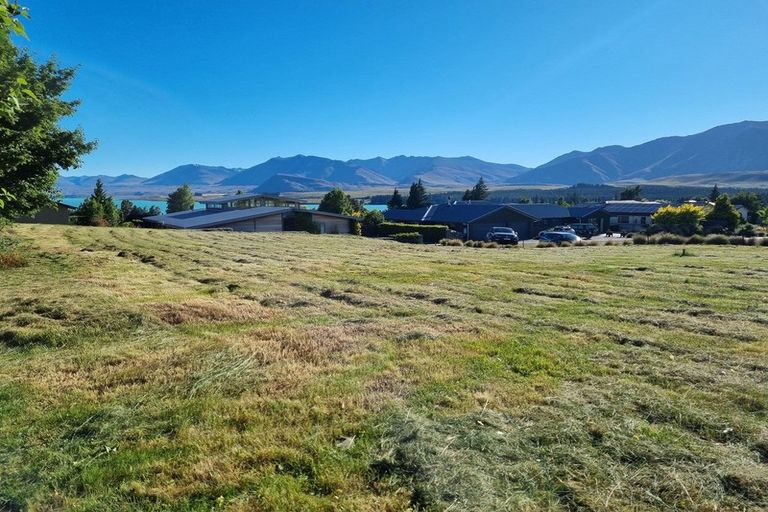 Photo of property in 11 Sams Place, Lake Tekapo, 7999