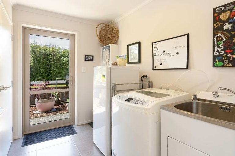 Photo of property in 1087 Queen Street East, Levin, 5571