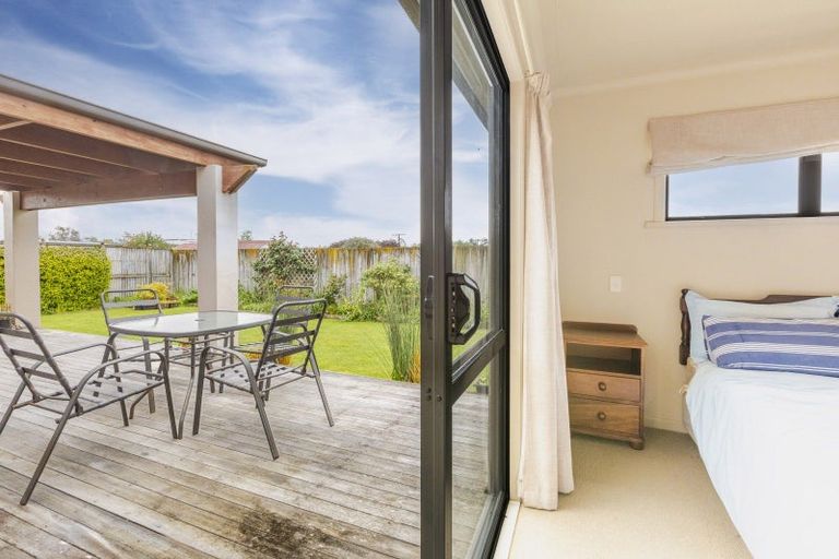 Photo of property in 14 Belgrove Place, Waipukurau, 4200
