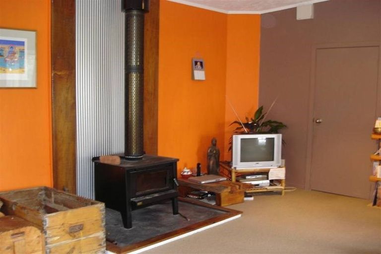 Photo of property in 39 Dole Street, Ngakawau, 7824