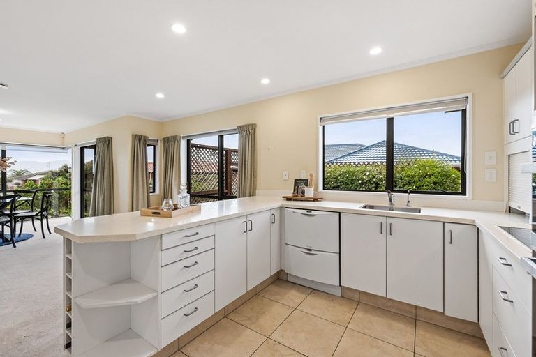 Photo of property in 9 Trinity Place, Paraparaumu Beach, Paraparaumu, 5032