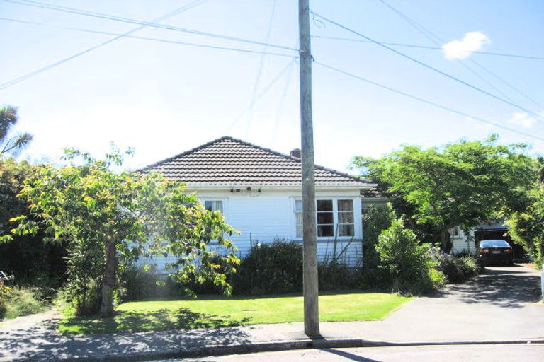 Photo of property in 5 Kitchener Place, Opawa, Christchurch, 8023