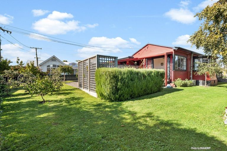 Photo of property in 15 Ohio Street, Martinborough, 5711