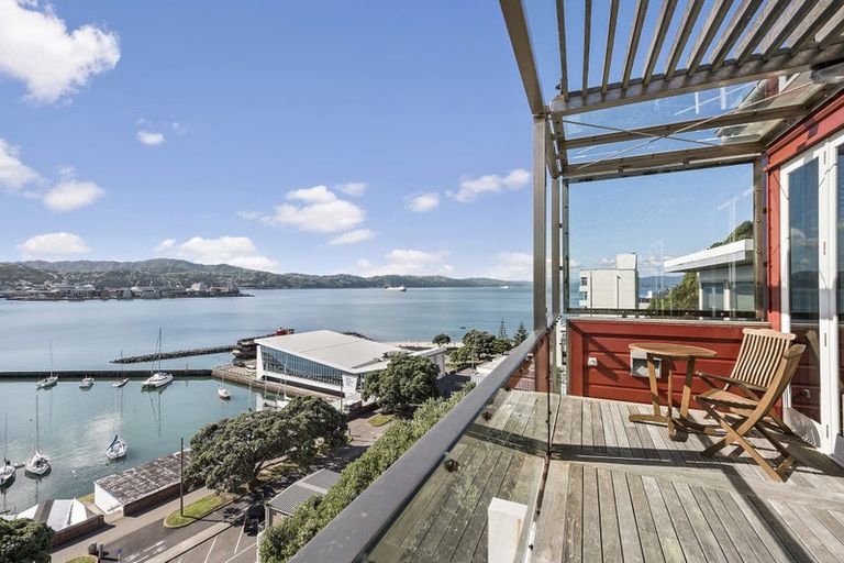 Photo of property in 31 Mcfarlane Street, Mount Victoria, Wellington, 6011