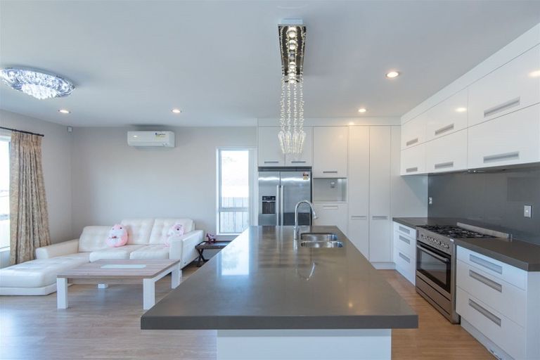 Photo of property in 83 Babich Road North, Ranui, Auckland, 0612