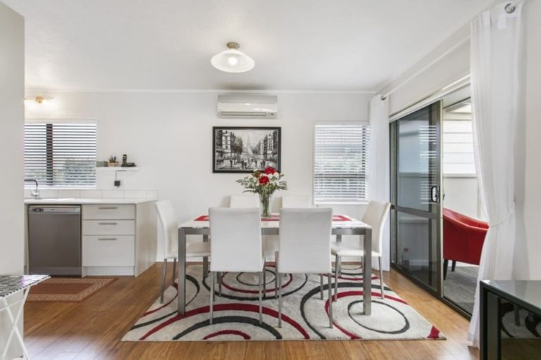 Photo of property in 42b Edward Avenue, Orewa, 0931