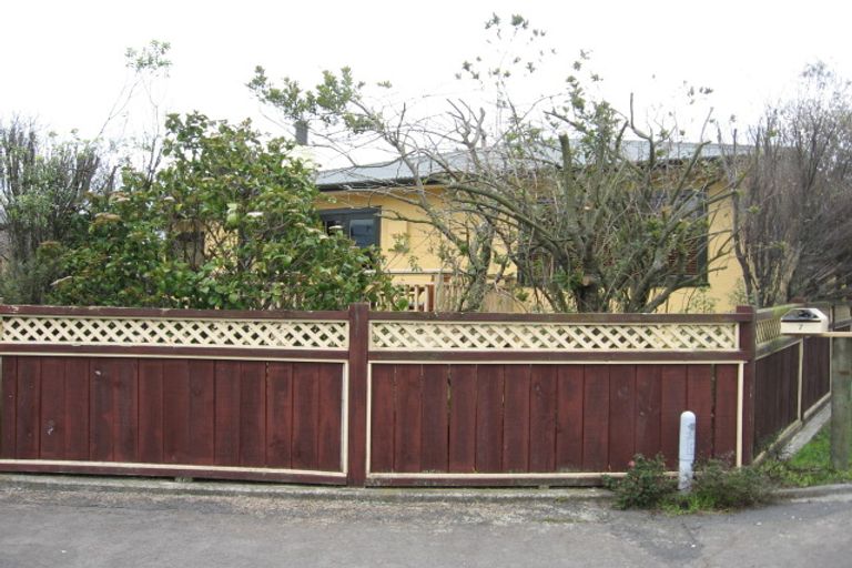 Photo of property in 5 Chester Crescent, West End, Palmerston North, 4410